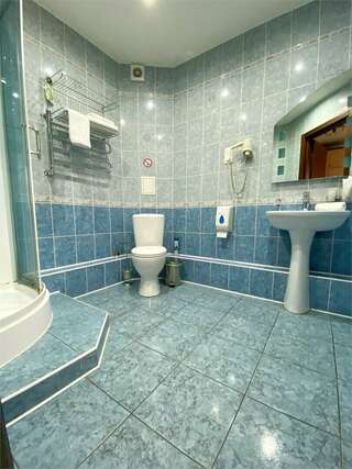 Гостиница Sky Красноярск Улучшенный семейный номер-4