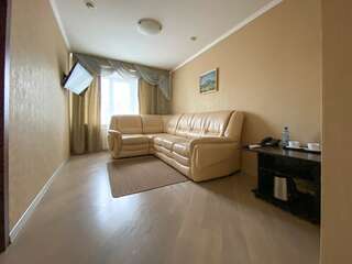 Гостиница Sky Красноярск Comfort Studio Suite - City View-1