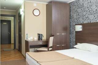 Гостиница Sky Красноярск Standard Double Room - Mountain View-5
