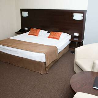 Гостиница Sky Красноярск Suite - City View-3