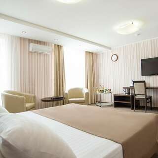 Гостиница Sky Красноярск Suite - City View-1