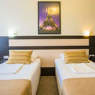 Гостиница Sky Красноярск Suite - City View-1