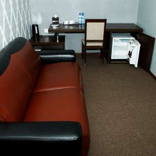 Гостиница Sky Красноярск Полулюкс трехместный-3